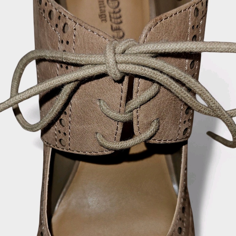 Wingtip Oxford Heels Size 7.5 Tan Dress Shoes Suede Lace Up Chunky Block Retro - Picture 4 of 11